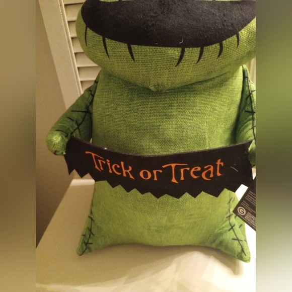 The Nightmare Before Christmas Oogie Boogie Trick or Treat Halloween Display NWT - Picture 3 of 8